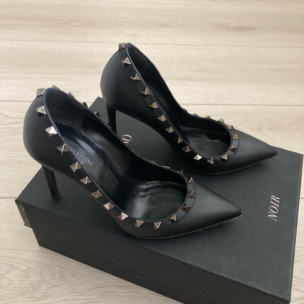 Valentino Garavani Rock stud Pumps